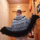 Marko-poncho Musta-harmaa RÖYHELÖ bling bling