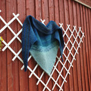 Gunilla-kolmiohuivi Petroli