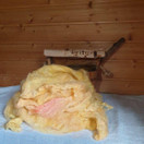 Mirja kudottu huivi Auringonlaskuja n. 200x35 cm suomenlampaanvillaa