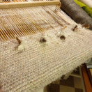 Meeri kudottu huivi Helmet rantahiekalla n. 200x36 cm