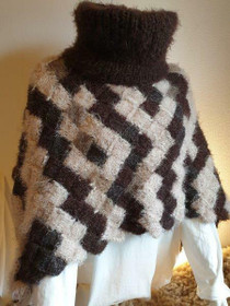 Marita-poncho Tiikerikakku