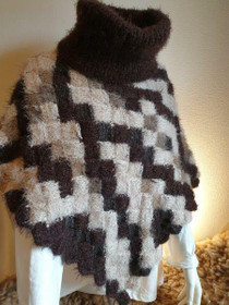 Marita-poncho Tiikerikakku