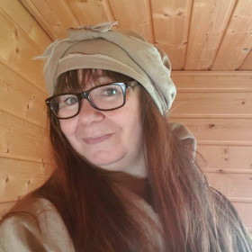 Saara-saunahuivi Kameli 100 % pellava n. 160x70 cm M-XL