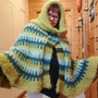 Marjo-poncho-viitta Viherpeippo - hillitty Bling bling